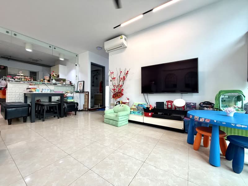 158D Rivervale Crescent, 158D Rivervale Crescent, 3 Bedrooms, 1,194 sqft, HDB Flat For Sale, by Amelia Chia, 500214116 - Living Room - PropertyGuru.com.sg