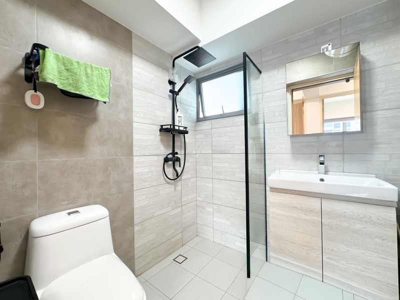 519A Tampines Central 8, 519A Tampines Central 8, 3 Bedrooms, 893 sqft, HDB Flat For Sale, by Amanda Keh, 500214120 - Bathroom - PropertyGuru.com.sg