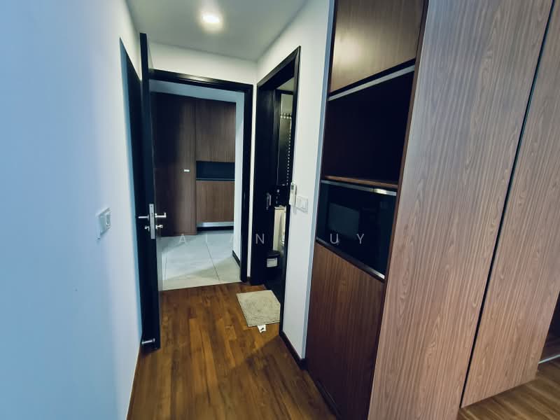 Bukit 828, 828 Upper Bukit Timah Road, Room Rental, 300 sqft, Condominium For Rent, by Alan Huy, 500214121 - Corridor - PropertyGuru.com.sg