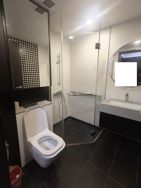 Bukit 828, 828 Upper Bukit Timah Road, Room Rental, 300 sqft, Condominium For Rent, by Alan Huy, 500214121 - Bathroom - PropertyGuru.com.sg