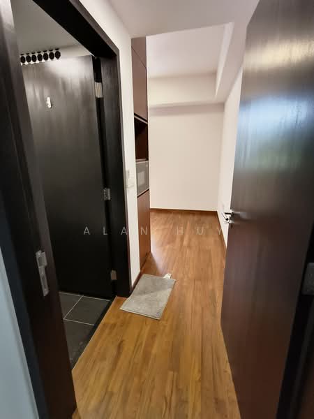 Bukit 828, 828 Upper Bukit Timah Road, Room Rental, 300 sqft, Condominium For Rent, by Alan Huy, 500214121 - Entrance - PropertyGuru.com.sg