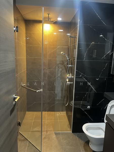 The Florence Residences, 99 Hougang Avenue 2, 2 Bedrooms, 693 sqft, Condominium For Rent, by Alan Lim HM, 500214127 - Bathroom - PropertyGuru.com.sg