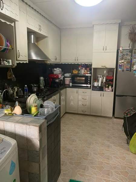 729 Woodlands Circle, 729 Woodlands Circle, 3 Bedrooms, 1,087 sqft, HDB Flat For Sale, by Johari Bohari, 500214130 - Kitchen - PropertyGuru.com.sg