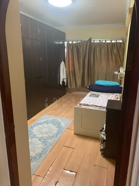 729 Woodlands Circle, 729 Woodlands Circle, 3 Bedrooms, 1,087 sqft, HDB Flat For Sale, by Johari Bohari, 500214130 - Bedroom - PropertyGuru.com.sg