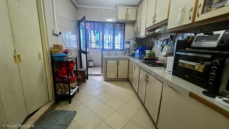 669A Jurong West Street 64, 669A Jurong West Street 64, 3 Bedrooms, 1,399 sqft, HDB Flat For Sale, by James Yeo, 500214131 - Kitchen - PropertyGuru.com.sg