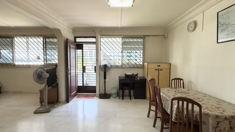 434 Bukit Panjang Ring Road, 434 Bukit Panjang Ring Road, 3 Bedrooms, 1,119 sqft, HDB Flat For Sale, by Alize Ng, 500214134 - Living Room - PropertyGuru.com.sg