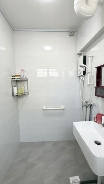 434 Bukit Panjang Ring Road, 434 Bukit Panjang Ring Road, 3 Bedrooms, 1,119 sqft, HDB Flat For Sale, by Alize Ng, 500214134 - Bathroom - PropertyGuru.com.sg