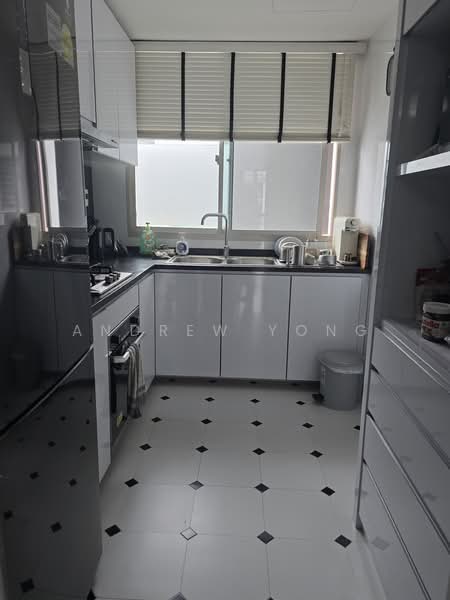 Gardenvista, 950 Dunearn Road, 3 Bedrooms, 1,173 sqft, Condominium For Sale, by Andrew Yong, 500214138 - Kitchen - PropertyGuru.com.sg