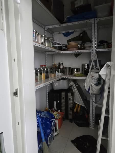 Gardenvista, 950 Dunearn Road, 3 Bedrooms, 1,173 sqft, Condominium For Sale, by Andrew Yong, 500214138 - Shelter / Storage - PropertyGuru.com.sg