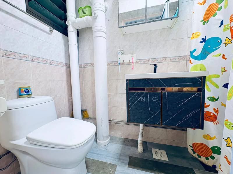 275B Jurong West Street 25, 275B Jurong West Street 25, 3 Bedrooms, 1,195 sqft, HDB Flat For Sale, by Steven NG, 500214140 - Bathroom - PropertyGuru.com.sg