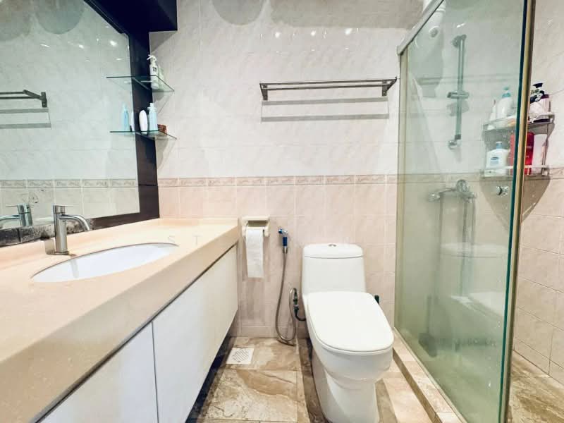 275B Jurong West Street 25, 275B Jurong West Street 25, 3 Bedrooms, 1,195 sqft, HDB Flat For Sale, by Steven NG, 500214140 - Bathroom - PropertyGuru.com.sg