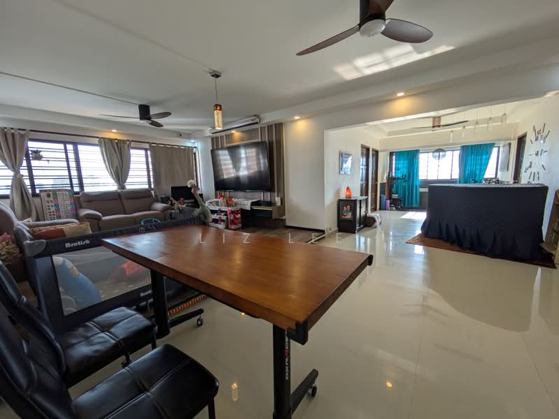 171 Bukit Batok West Avenue 8, 171 Bukit Batok West Avenue 8, Dairy Farm / Bukit Panjang / Choa Chu Kang, 3 Bedrooms, 1,442 sqft, HDB Flat For Rent, by Liz Lee, 500214147 - Living Room - PropertyGuru.com.sg
