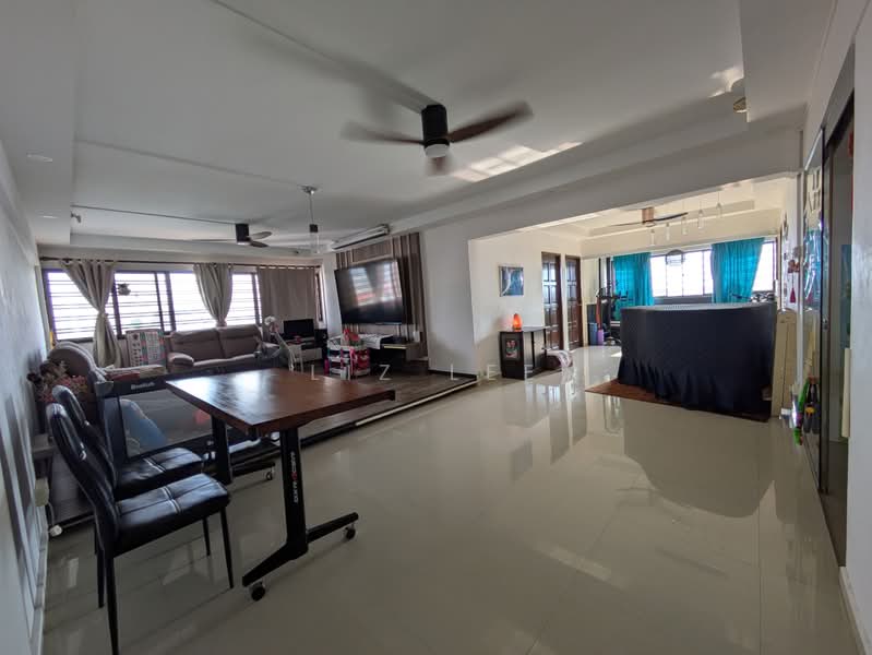 171 Bukit Batok West Avenue 8, 171 Bukit Batok West Avenue 8, Dairy Farm / Bukit Panjang / Choa Chu Kang, 3 Bedrooms, 1,442 sqft, HDB Flat For Rent, by Liz Lee, 500214147 - Living Room - PropertyGuru.com.sg