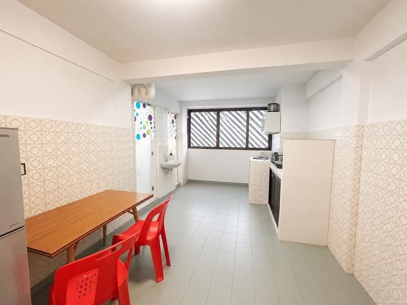 87 Circuit Road, 87 Circuit Road, 2 Bedrooms, 646 sqft, HDB Flat For Sale, by Daniel Lin, 500214157 - Kitchen - PropertyGuru.com.sg