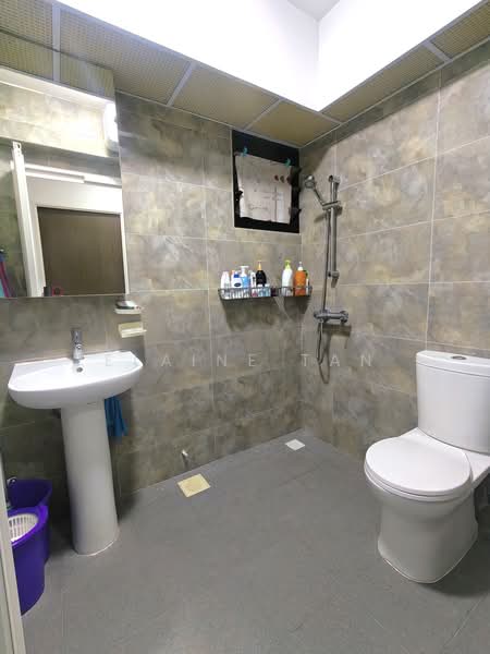 122B Punggol Edge, 122B Edgedale Plains, Room Rental, 100 sqft, HDB Flat For Rent, by Elaine Tan, 500214169 - PropertyGuru.com.sg