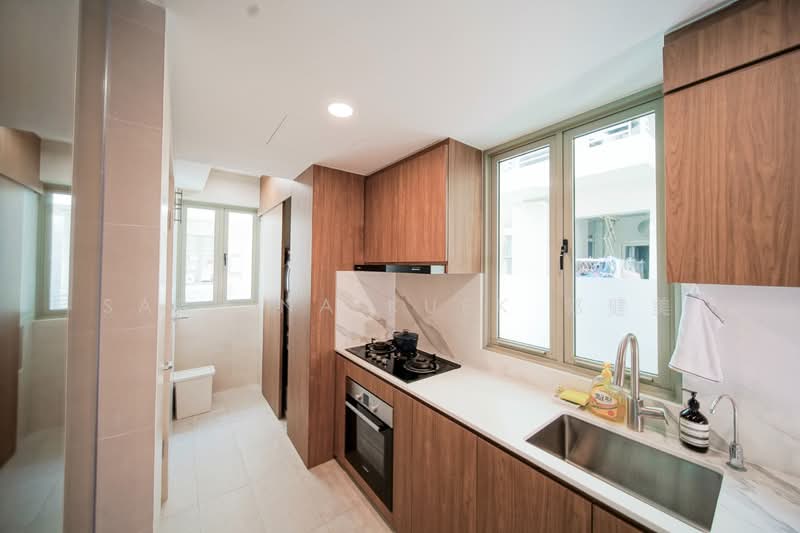 The Calrose, 511 Yio Chu Kang Road, 2 Bedrooms, 926 sqft, Condominium For Rent, by Sabrina Kuek 郭健美, 500214183 - Kitchen - PropertyGuru.com.sg