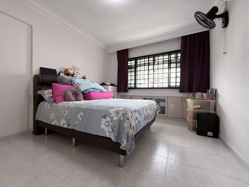 827 Jurong West Street 81, 827 Jurong West Street 81, 4 Bedrooms, 1,572 sqft, HDB Flat For Sale, by Kenneth Ng K L, 500214216 - Bedroom - PropertyGuru.com.sg