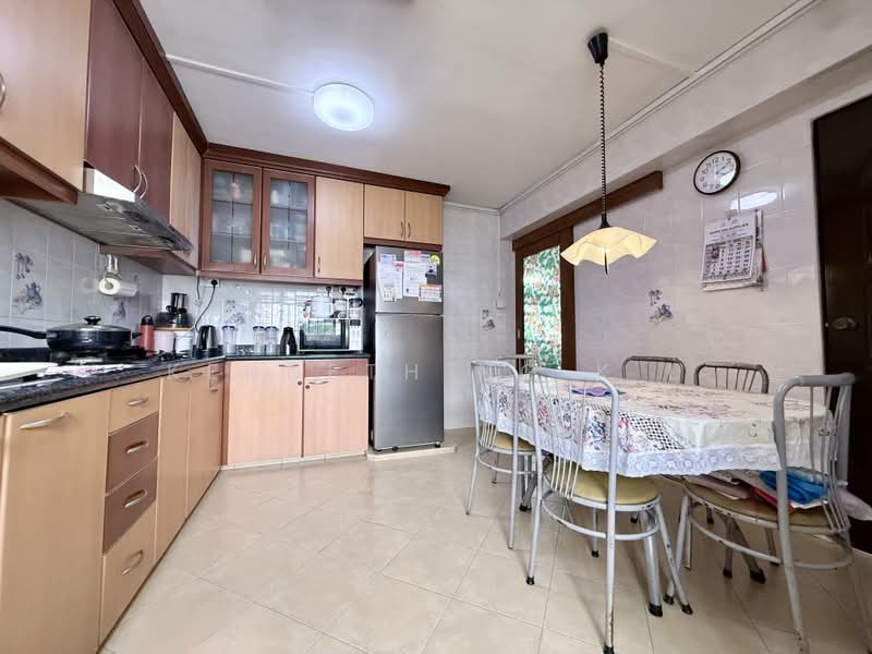 827 Jurong West Street 81, 827 Jurong West Street 81, 4 Bedrooms, 1,572 sqft, HDB Flat For Sale, by Kenneth Ng K L, 500214216 - Kitchen - PropertyGuru.com.sg