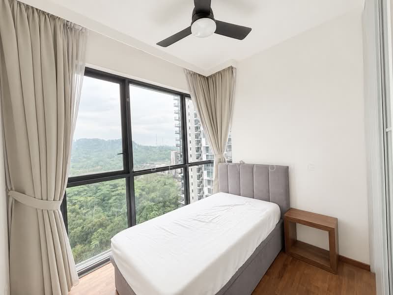 Foresque Residences, 107 Petir Road, Dairy Farm / Bukit Panjang / Choa Chu Kang, 3 Bedrooms, 1,270 sqft, Condominium For Sale, by Elisabeth Yiong, 500214217 - Bedroom - PropertyGuru.com.sg