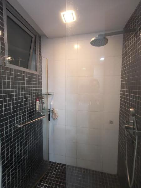 Ferraria Park Condo, 8 Flora Drive, Changi Airport / Changi Village, Room Rental, 200 sqft, Condominium For Rent, by Alan Huy, 500214225 - Bathroom - PropertyGuru.com.sg
