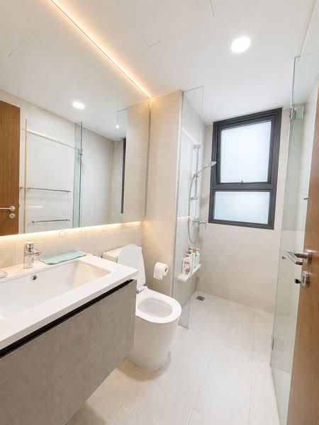 Bellewoods, 100 Woodlands Avenue 5, Room Rental, 100 sqft, Executive Condominium For Rent, by Ong Shi Hui, 500214229 - Bathroom - PropertyGuru.com.sg