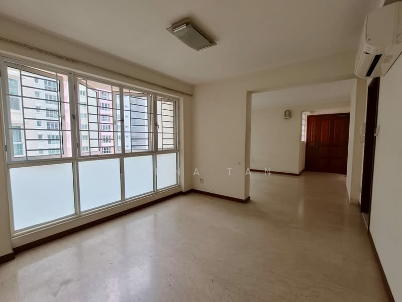 Evergreen Park, 31 Hougang Avenue 7, 3 Bedrooms, 1,173 sqft, Condominium For Sale, by Lorna Tan, 500214236 - Living Room - PropertyGuru.com.sg