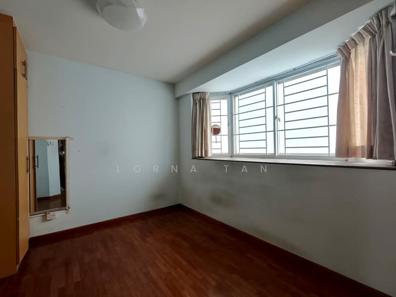 Evergreen Park, 31 Hougang Avenue 7, 3 Bedrooms, 1,173 sqft, Condominium For Sale, by Lorna Tan, 500214236 - Bedroom - PropertyGuru.com.sg