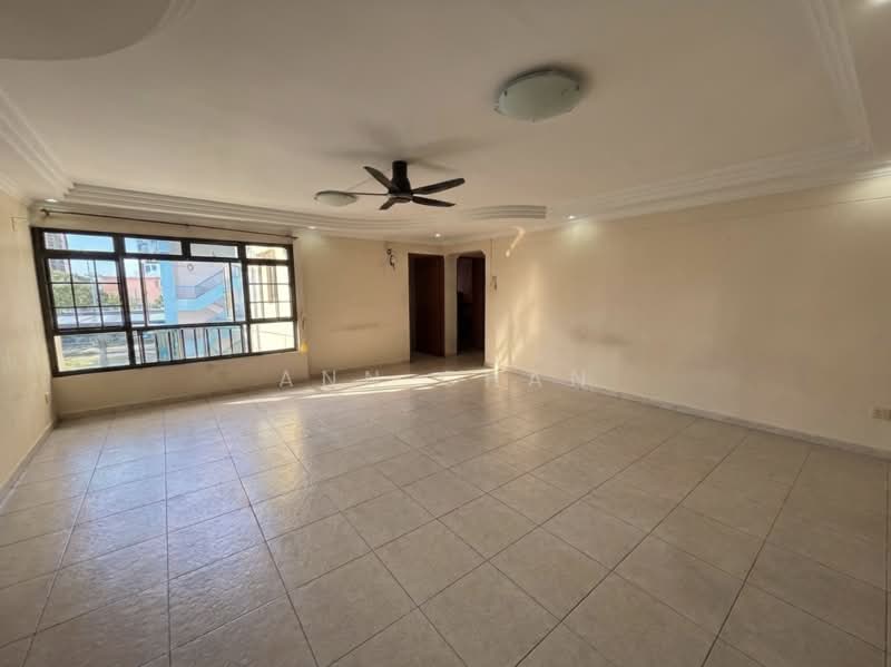 291B Compassvale Street, 291B Compassvale Street, 3 Bedrooms, 1,184 sqft, HDB Flat For Sale, by Ann Chan, 500214245 - Living Room - PropertyGuru.com.sg