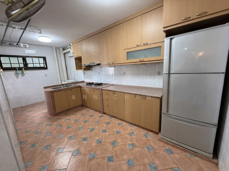 291B Compassvale Street, 291B Compassvale Street, 3 Bedrooms, 1,184 sqft, HDB Flat For Sale, by Ann Chan, 500214245 - Kitchen - PropertyGuru.com.sg