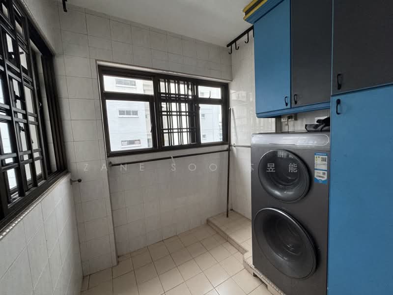 963 Hougang Avenue 9, 963 Hougang Avenue 9, 3 Bedrooms, 1,086 sqft, HDB Flat For Rent, by Zane Soo 苏昱能, 500214251 - Balcony - PropertyGuru.com.sg