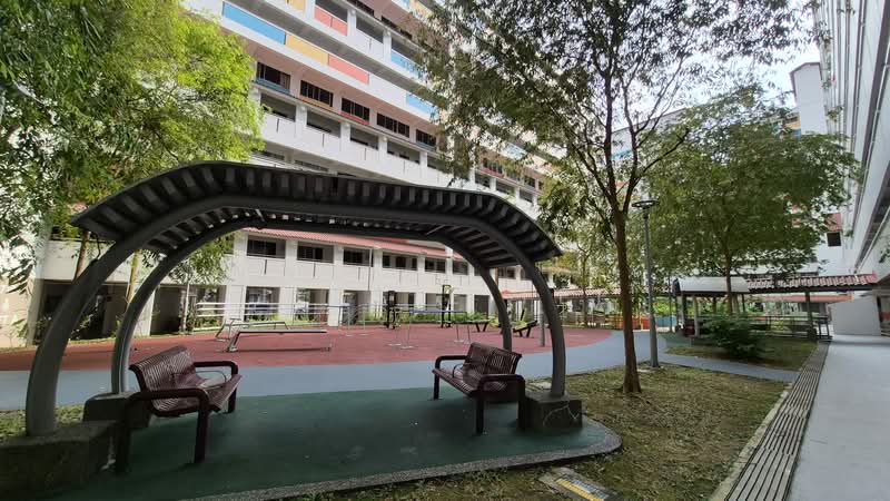 721 Jurong West Avenue 5, 721 Jurong West Avenue 5, 4 Bedrooms, 1,302 sqft, HDB Flat For Sale, by Jessie Tee, 500214258 - Exterior - PropertyGuru.com.sg