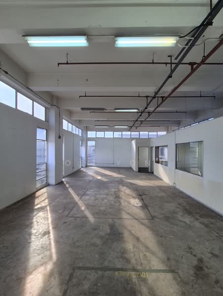 Tenant chooses; want unit with open concept or with existing rooms!, unit can be existing condition with rooms or open concept;, 1,378 sqft, Light Industrial (B1) For Rent, by Joel Yong, 500214269 - CommercialGuru.com.sg