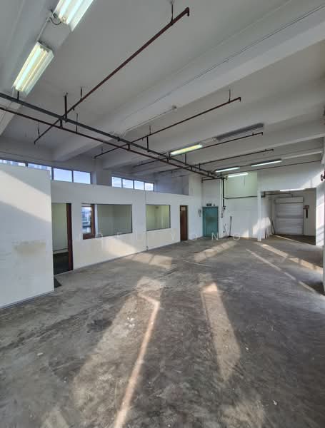 Tenant chooses; want unit with open concept or with existing rooms!, unit can be existing condition with rooms or open concept;, 1,378 sqft, Light Industrial (B1) For Rent, by Joel Yong, 500214269 - CommercialGuru.com.sg