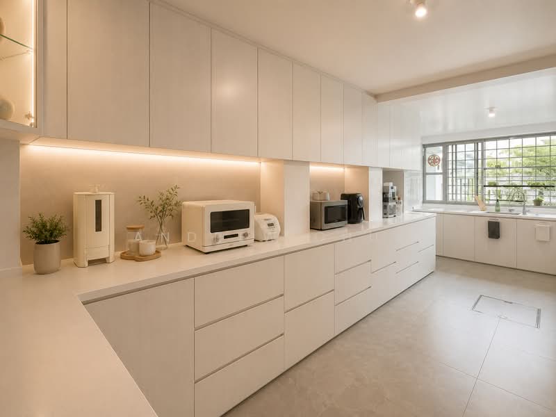Renovated 2.5 Storey Terraced House For Sale In Upper Changi, Simei road, upper changi road east, meragi park, jalan pergam, jalan tiga ratus, 7 Bedrooms, 3,752 sqft, Terraced House For Sale, by Andrew Chua, 500214270 - Kitchen - PropertyGuru.com.sg