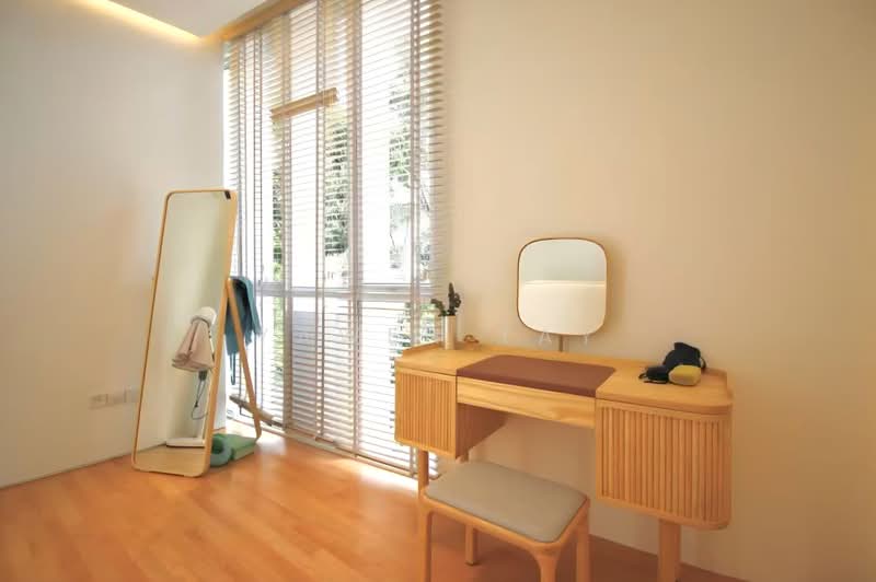 Eng Kong Terrace, Eng Kong Terrace, 5 Bedrooms, 1,986 sqft, Shophouse For Rent, by YAWEN TAY, 500214271 - Bedroom - PropertyGuru.com.sg