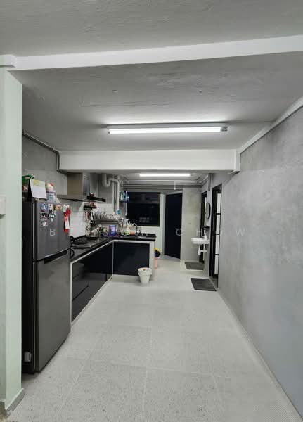 4 Bedok South Avenue 1, 4 Bedok South Avenue 1, 2 Bedrooms, 700 sqft, HDB Flat For Sale, by Binson Chow, 500214284 - Kitchen - PropertyGuru.com.sg