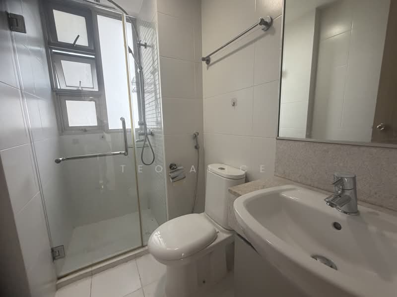 Le Crescendo, 233 Paya Lebar Road, 4 Bedrooms, 1,453 sqft, Condominium For Rent, by Teo Alice, 500214291 - Bathroom - PropertyGuru.com.sg
