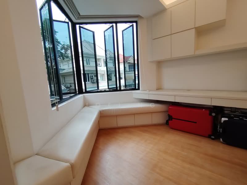 Limau Park, 28 Jalan Limau Bali, 3 Bedrooms, 1,270 sqft, Condominium For Sale, by Joel Ng, 500214292 - Living Room - PropertyGuru.com.sg