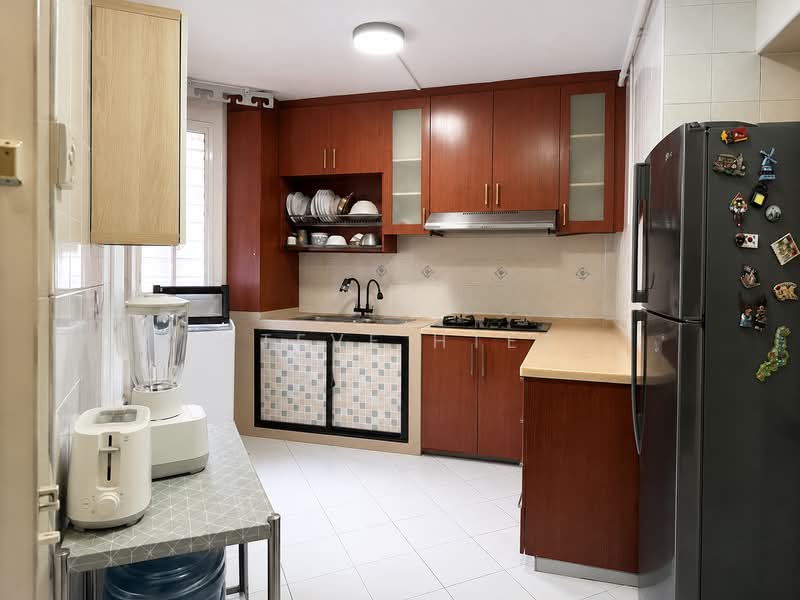 648A Jurong West Street 61, 648A Jurong West Street 61, 3 Bedrooms, 980 sqft, HDB Flat For Sale, by Steve Htet, 500214302 - Efficient Kitchen - PropertyGuru.com.sg
