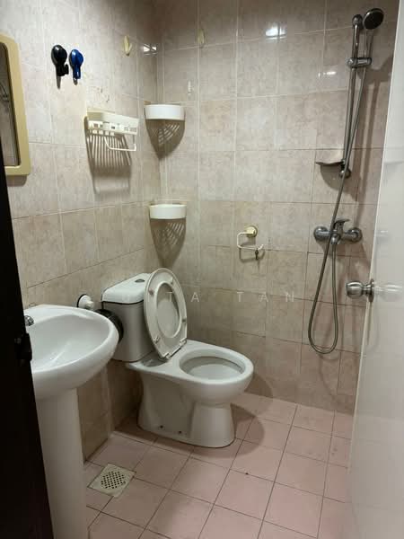 International Plaza, 10 Anson Road, Room Rental, 150 sqft, Apartment For Rent, by Juita Tan, 500214305 - Bathroom - PropertyGuru.com.sg