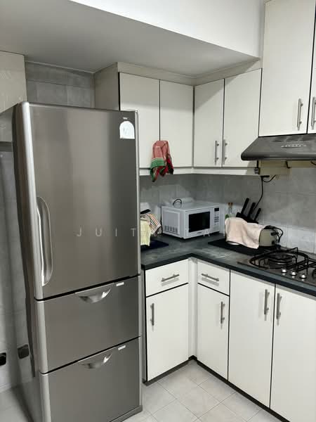 International Plaza, 10 Anson Road, Room Rental, 150 sqft, Apartment For Rent, by Juita Tan, 500214305 - Kitchen - PropertyGuru.com.sg