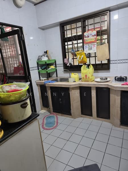 679 Choa Chu Kang Crescent, 679 Choa Chu Kang Crescent, Room Rental, 120 sqft, HDB Flat For Rent, by Kenny Neo, 500214310 - Kitchen - PropertyGuru.com.sg