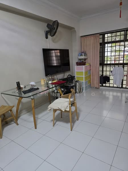 679 Choa Chu Kang Crescent, 679 Choa Chu Kang Crescent, Room Rental, 120 sqft, HDB Flat For Rent, by Kenny Neo, 500214310 - Living Room - PropertyGuru.com.sg