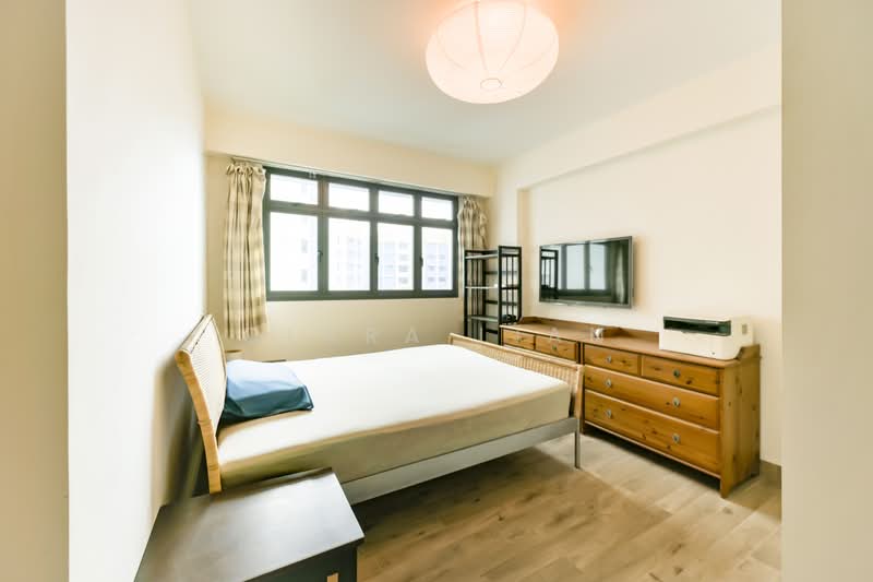 698C Jurong West Central 3, 698C Jurong West Central 3, 3 Bedrooms, 1,001 sqft, HDB Flat For Sale, by Clara Lian, 500214316 - Bedroom - PropertyGuru.com.sg