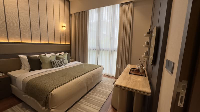 Parksuites, 18 Holland Grove Road, 2 Bedrooms, 786 sqft, Condominium For Sale, by Seth Chung, 500214318 - Bedroom - PropertyGuru.com.sg