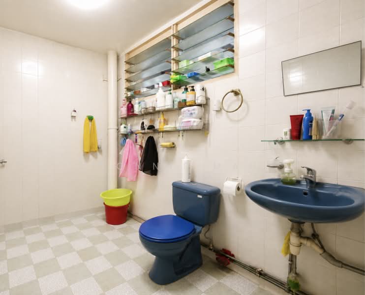 9 Pine Close, 9 Pine Close, 3 Bedrooms, 1,291 sqft, HDB Flat For Sale, by Connie Mah, 500214323 - Bathroom - PropertyGuru.com.sg