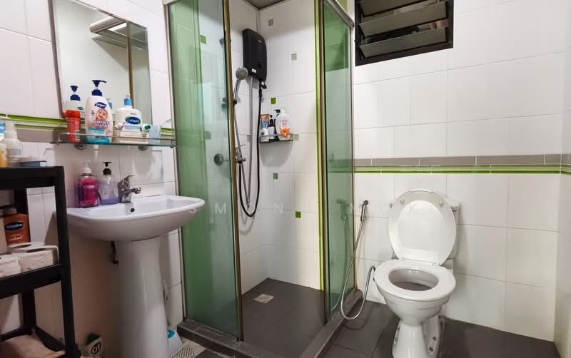 57 Havelock Road, 57 Havelock Road, 3 Bedrooms, 958 sqft, HDB Flat For Sale, by Desmond Mok, 500214324 - Bathroom - PropertyGuru.com.sg
