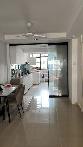 123 Lorong 1 Toa Payoh, 123 Lorong 1 Toa Payoh, Room Rental, 70 sqft, HDB Flat For Rent, by Abby Poh (傅鏸葿), 500214336 - Kitchen - PropertyGuru.com.sg