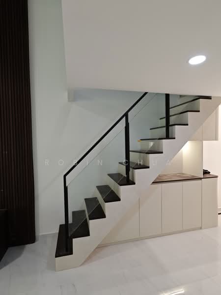 Gambir Ridge (Formerly Bartley Terrace, 16 Gambir Walk, Hougang / Punggol / Sengkang, 4 Bedrooms, 1,442 sqft, Condominium For Sale, by Robin Chua, 500214343 - Interior - PropertyGuru.com.sg