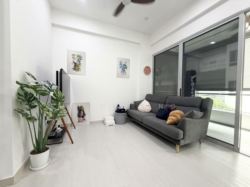 The Lucent, 99 Lorong N Telok Kurau, 2 Bedrooms, 904 sqft, Condominium For Sale, by Vernon Ang, 500214345 - Living Room - PropertyGuru.com.sg